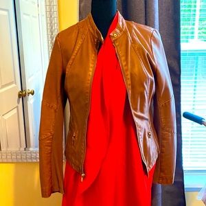 Beautiful cognac colored leather jacket! Only worn once!!!